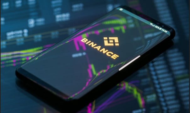 Binance Chief Resigns in Money Laundering Plea Deal