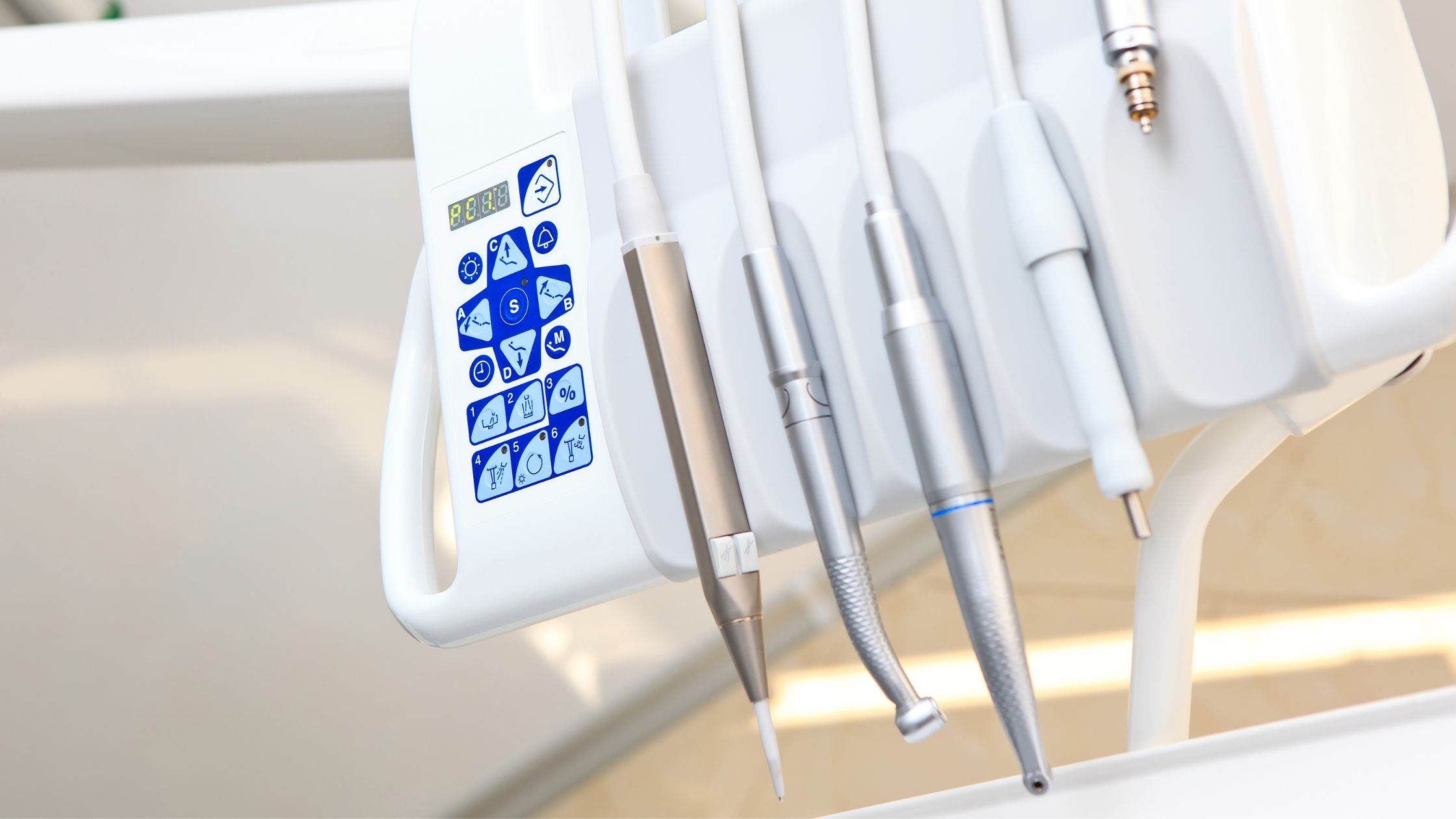 How to Identify Warning Signs That Your Dental Handpiece Needs Repair