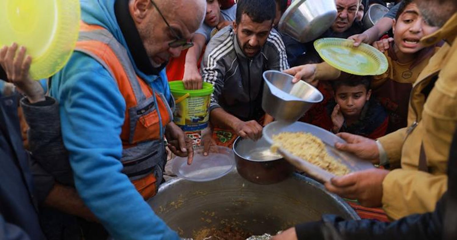 ‘It’s chaos:’ Starving Gazans dig for food, supplies under the rubble