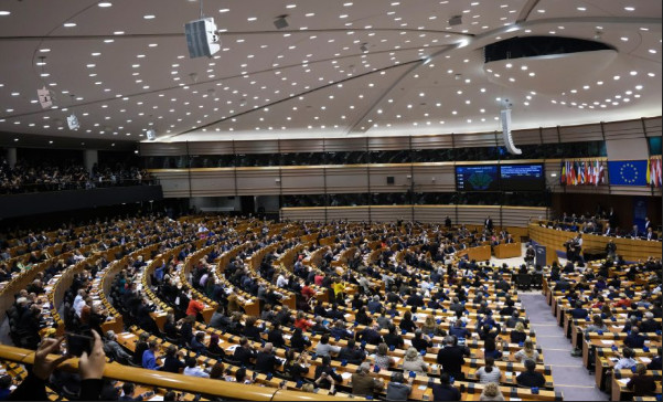 Europe Reaches Deal on AI Act, Marking a Regulatory First