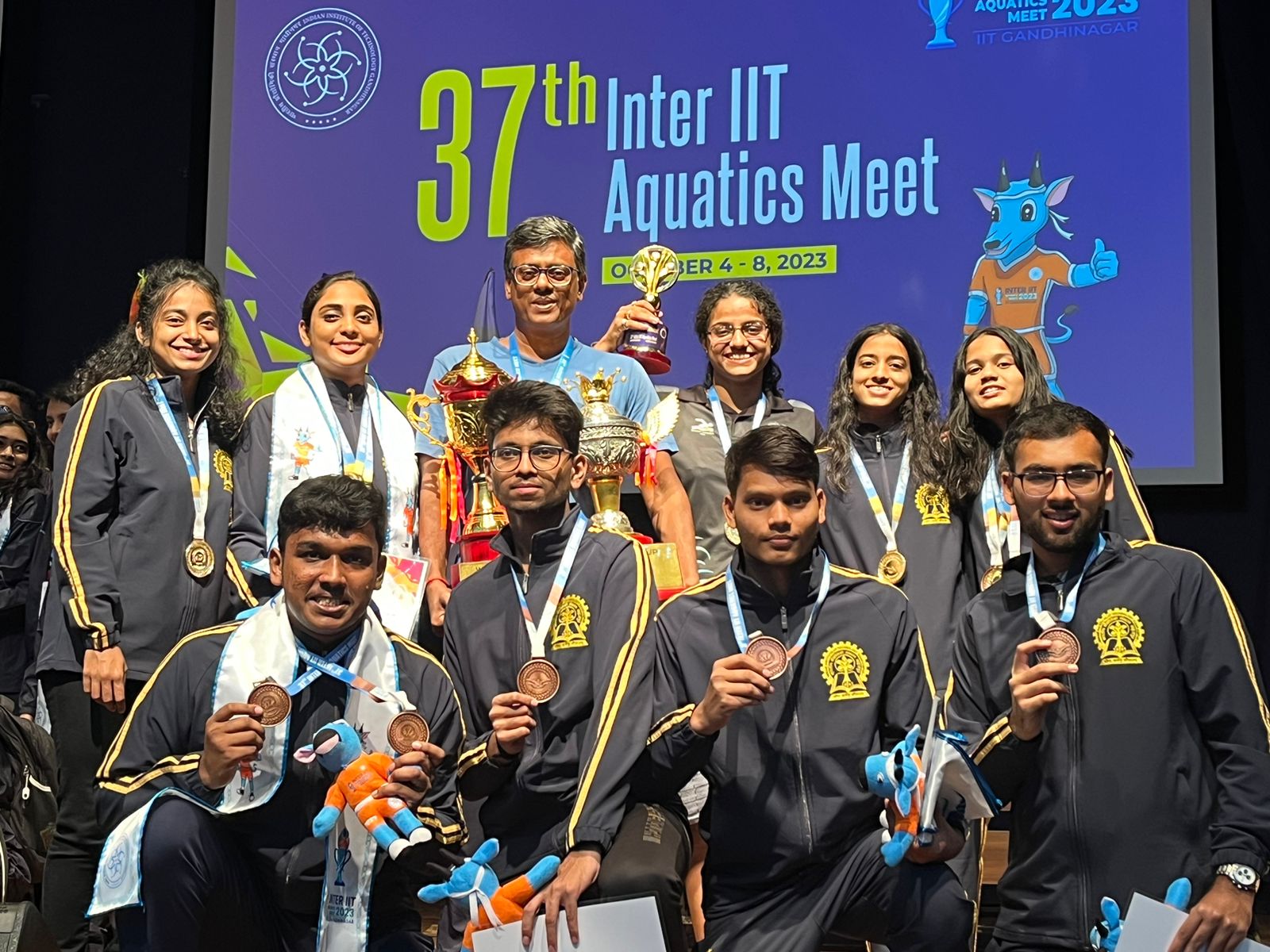 IIT KGP clicnhed 5 Gold and 2 Bronze Medals at 37th Inter IIT Aquatics Meet