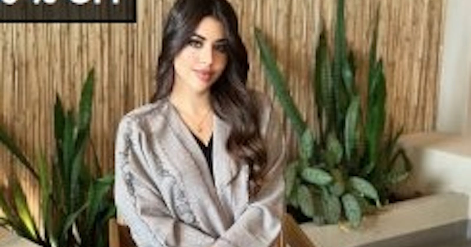 Unveiling Elegance: HeraCloset’s Exclusive Range of Abayas in the UAE