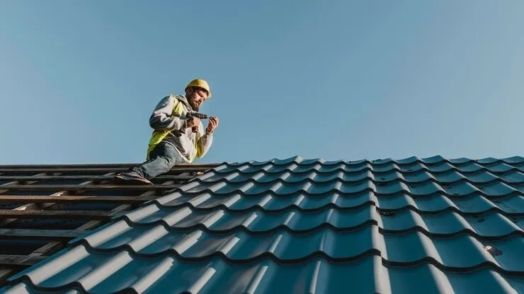 The Homeowner’s Guide to Roof Leaks and Insurance Claims!