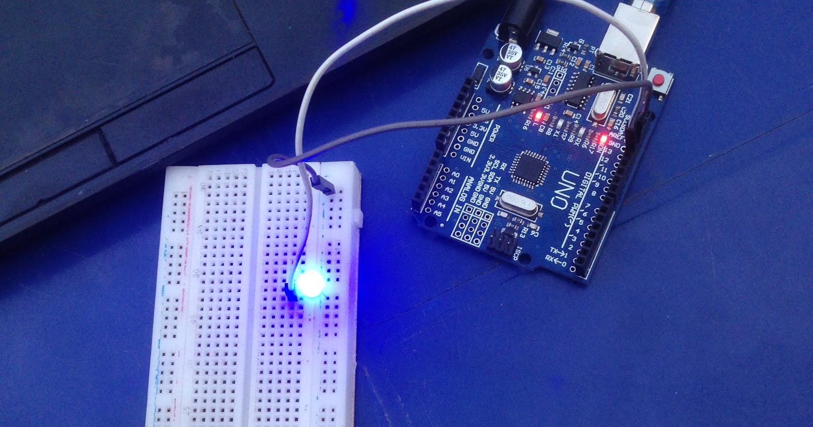 Getting Started with Arduino: Lighting Up the LEDs.