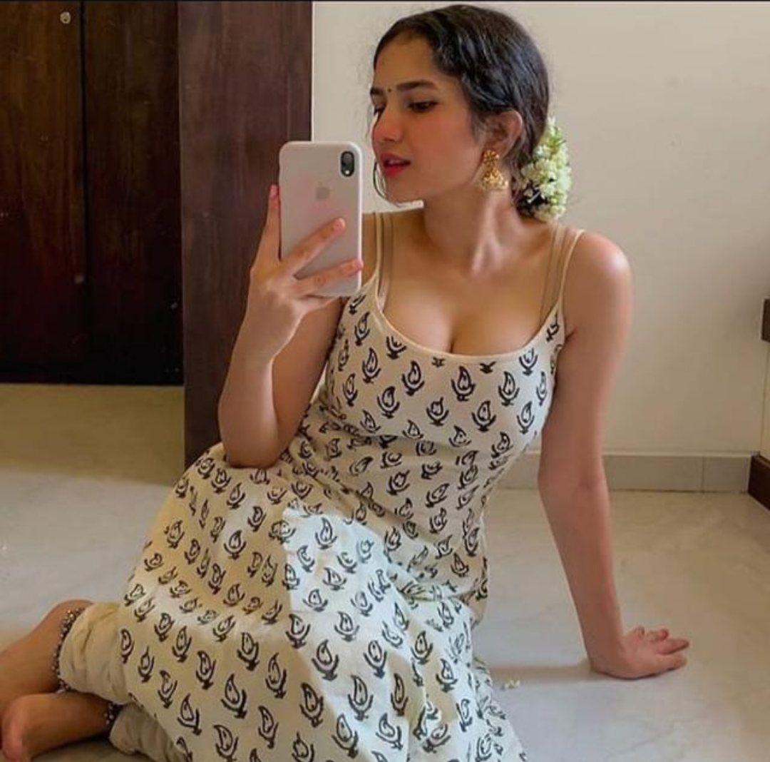 cheap rate ↠7428876802 Call Girls In Vasant Vihar delhi cashpayment Door Step Delevry
