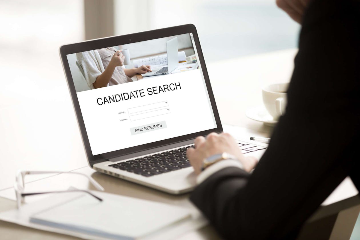 The What and When of Candidate Sourcing in 2024