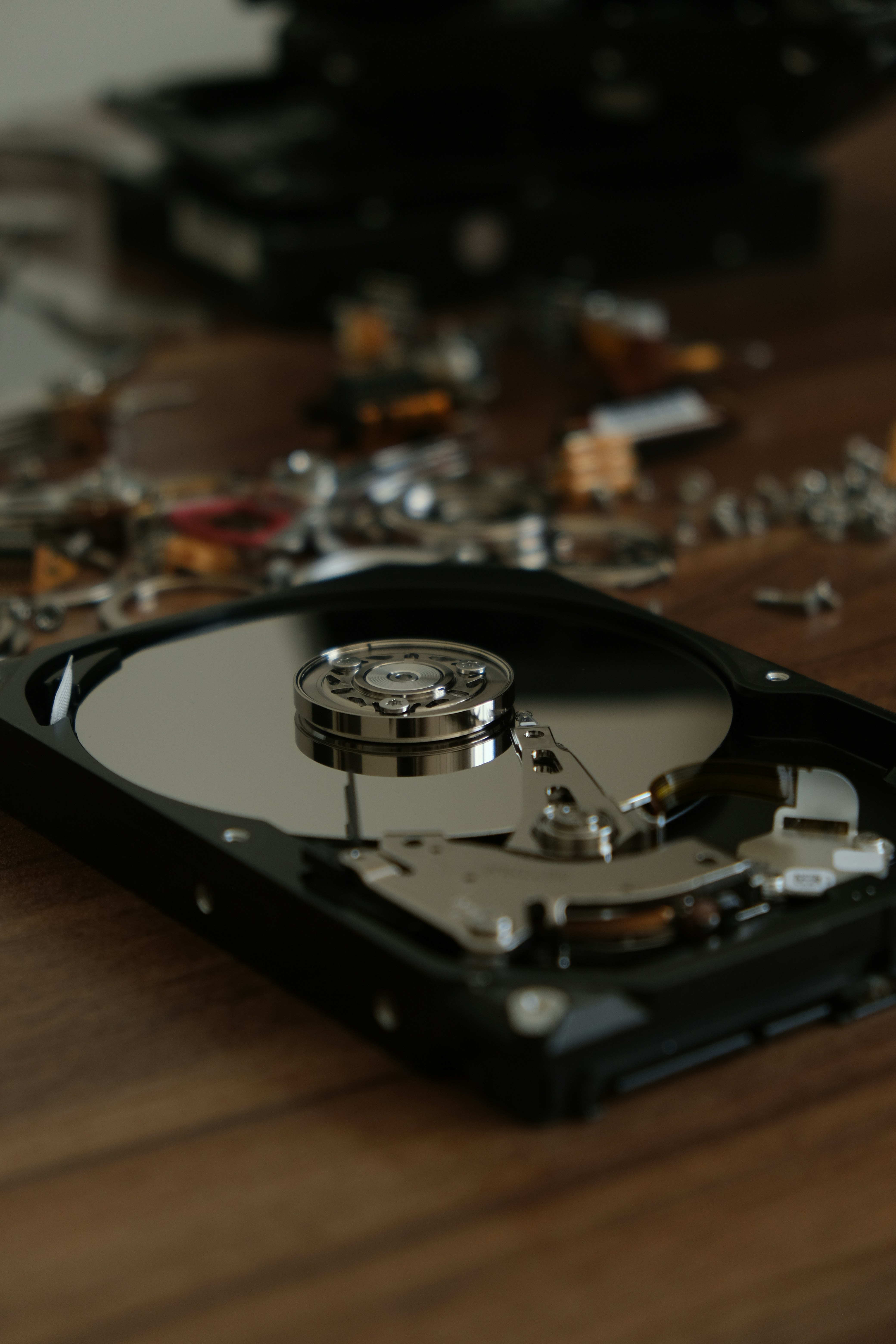 Understanding the Foundation: Operating Systems as the Bedrock of Cloud Computing