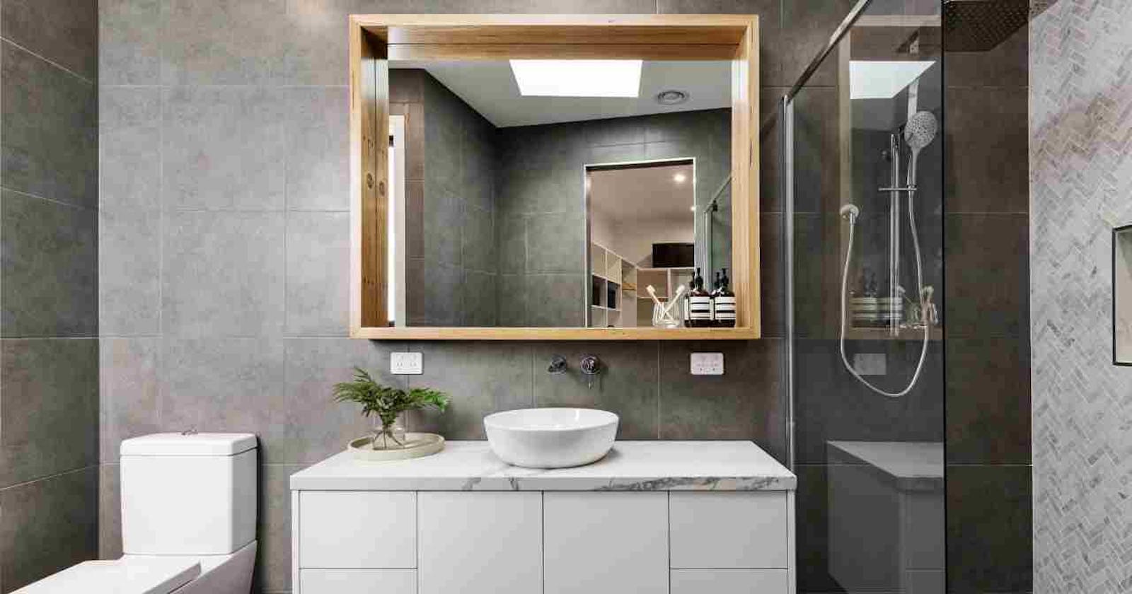 How to Customize Your Bathroom Vanity on a Budget
