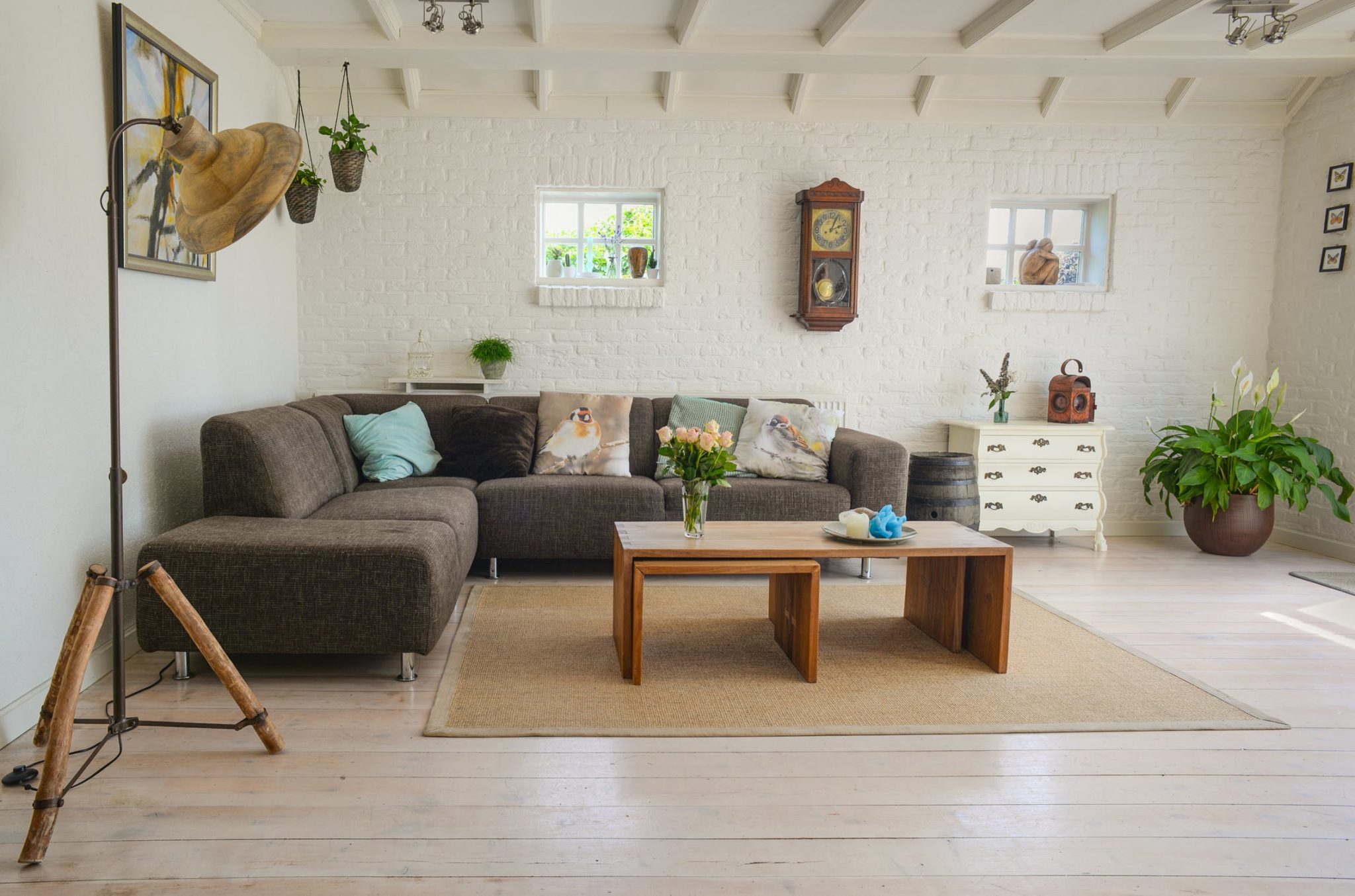 Ultimate Guide to Finding the Best Furniture Rental Services