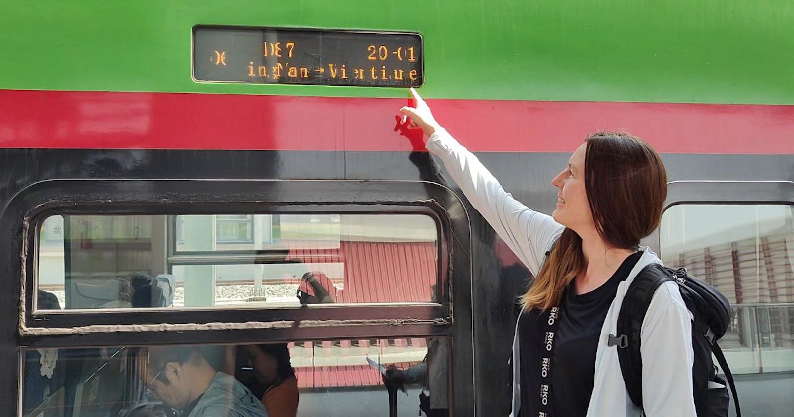 Podróż transgraniczną koleją Chiny-Laos