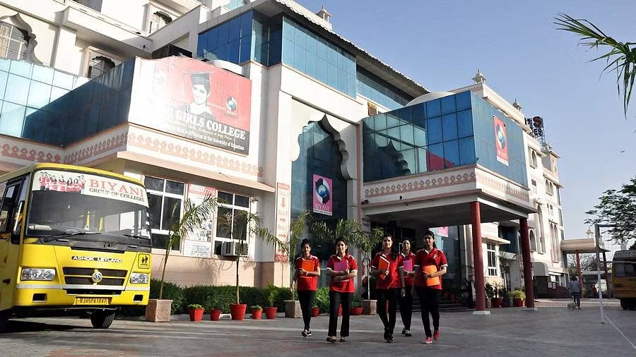 Management Skills Students Gain at Biyani Girls College: Best BBA College in Jaipur