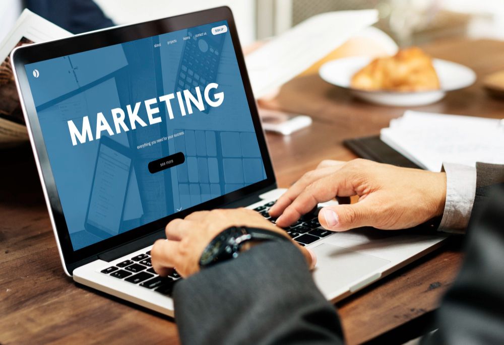 Search Engine Marketing vs. Social Media Advertising