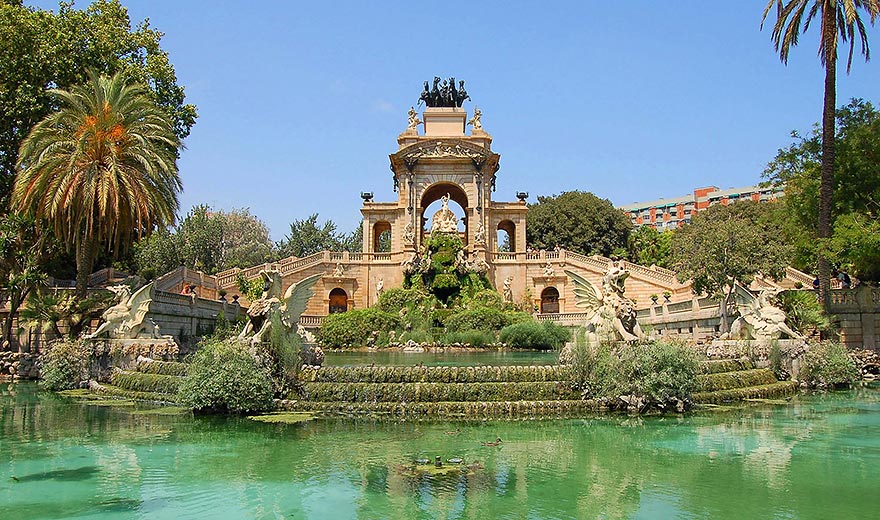 What are the best activities to do in Barcelona?