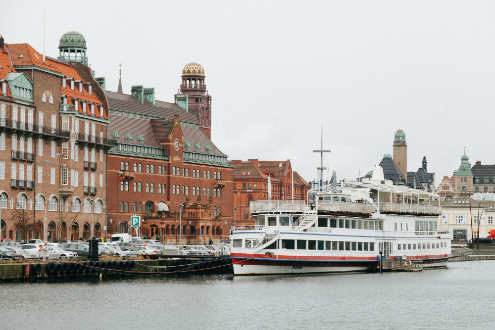Forklore Fantasies: Indulge in Culinary Delights with Wine & Food Pairing Tour Packages