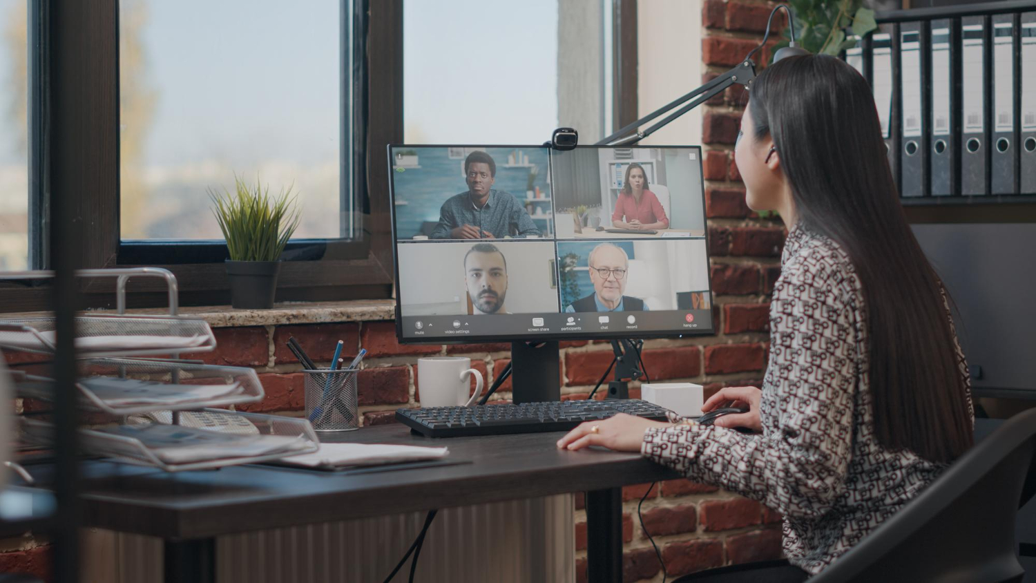 From One-Size-Fits-All to One-Size-Fits-You: Personalizing Hybrid Events