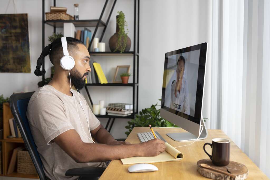 Overcoming Challenges in Managing Remote Workers