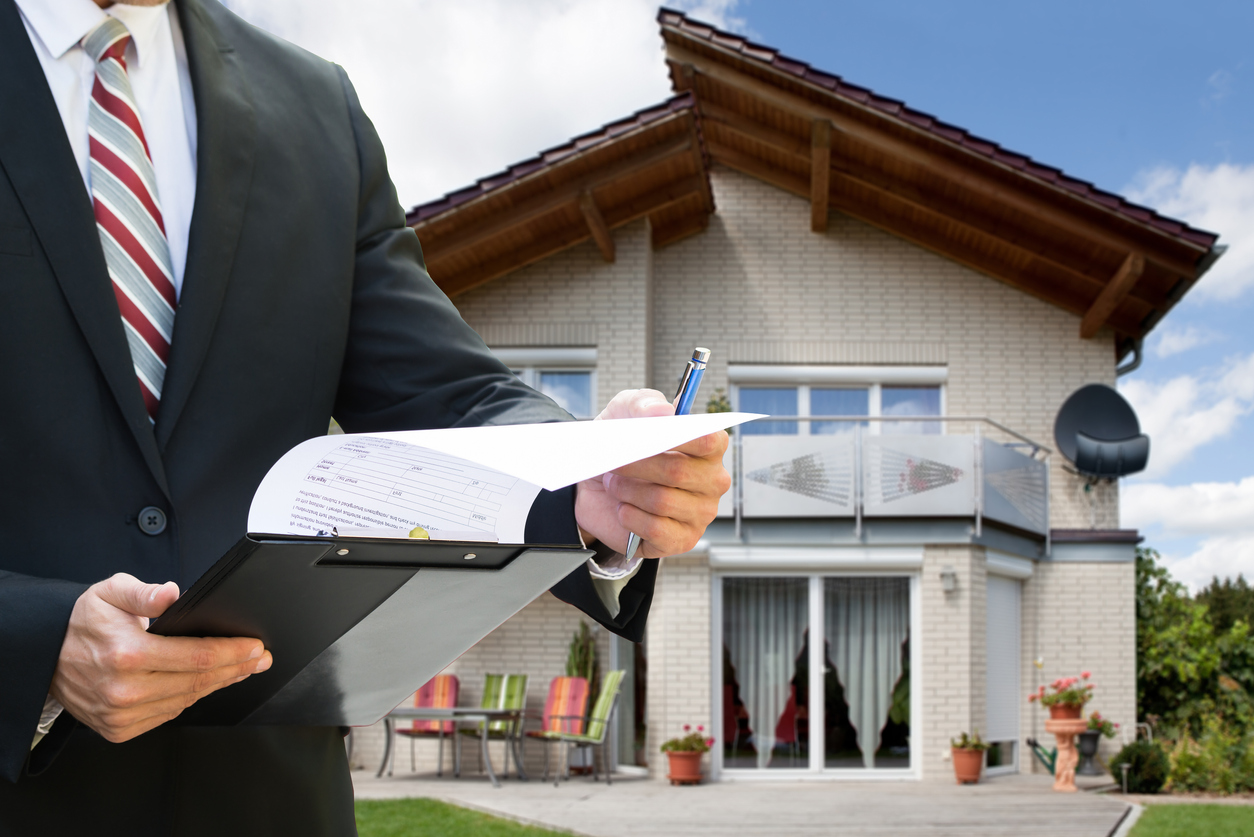 7 Factors to Consider When Hiring a Real Estate Law Firm in Dubai