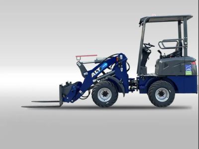 Advantages of Electric Mini Loaders Over Traditional Models