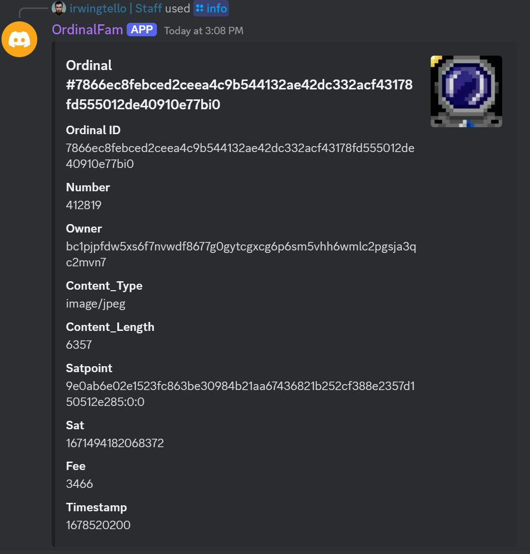 Discord bot info command