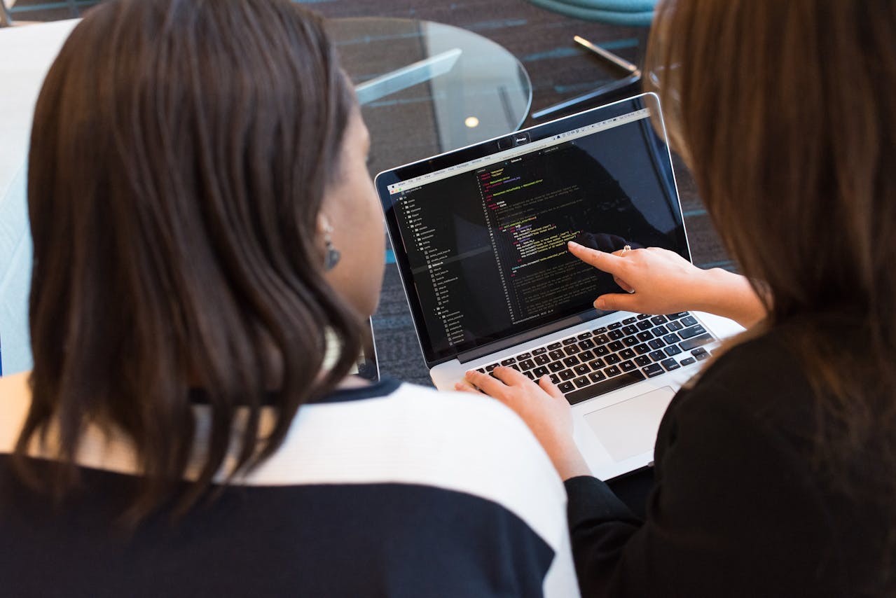 Web Design and Development Tips for Local E-commerce Businesses in Niagara Falls