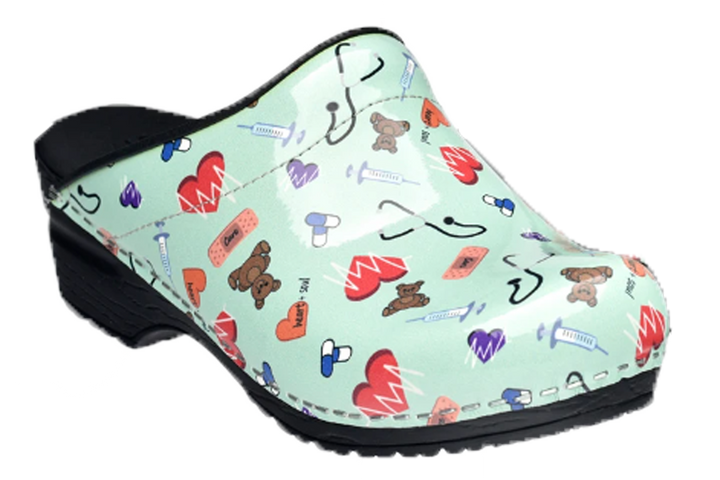 Nursing Shoes for Women: Comfort and Support for Long Shifts