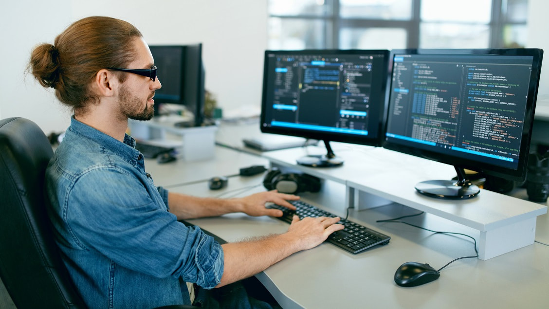 The Role of Web Developers in Mobile App Development