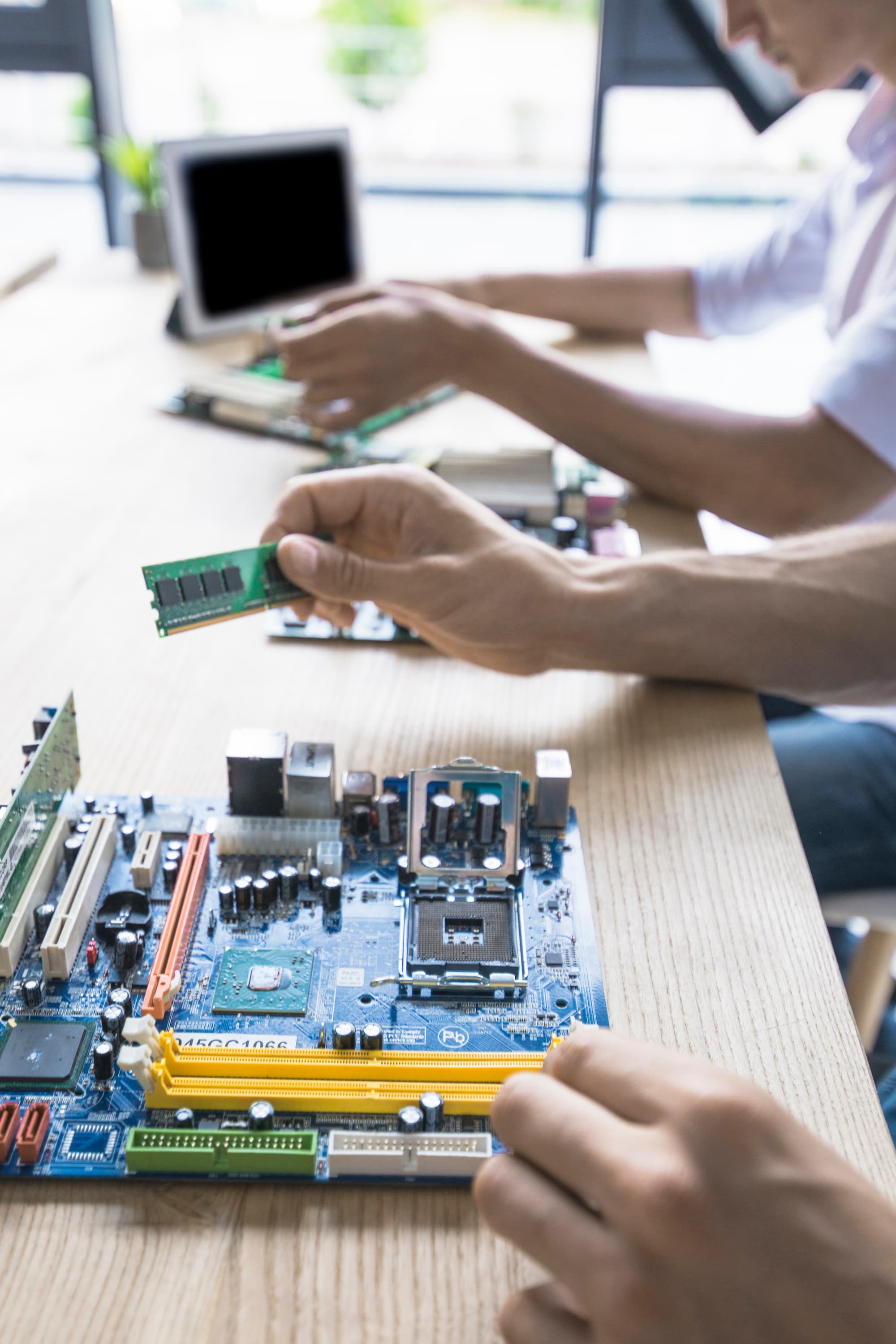 Choosing the Right Embedded Software Design Services for Your Project