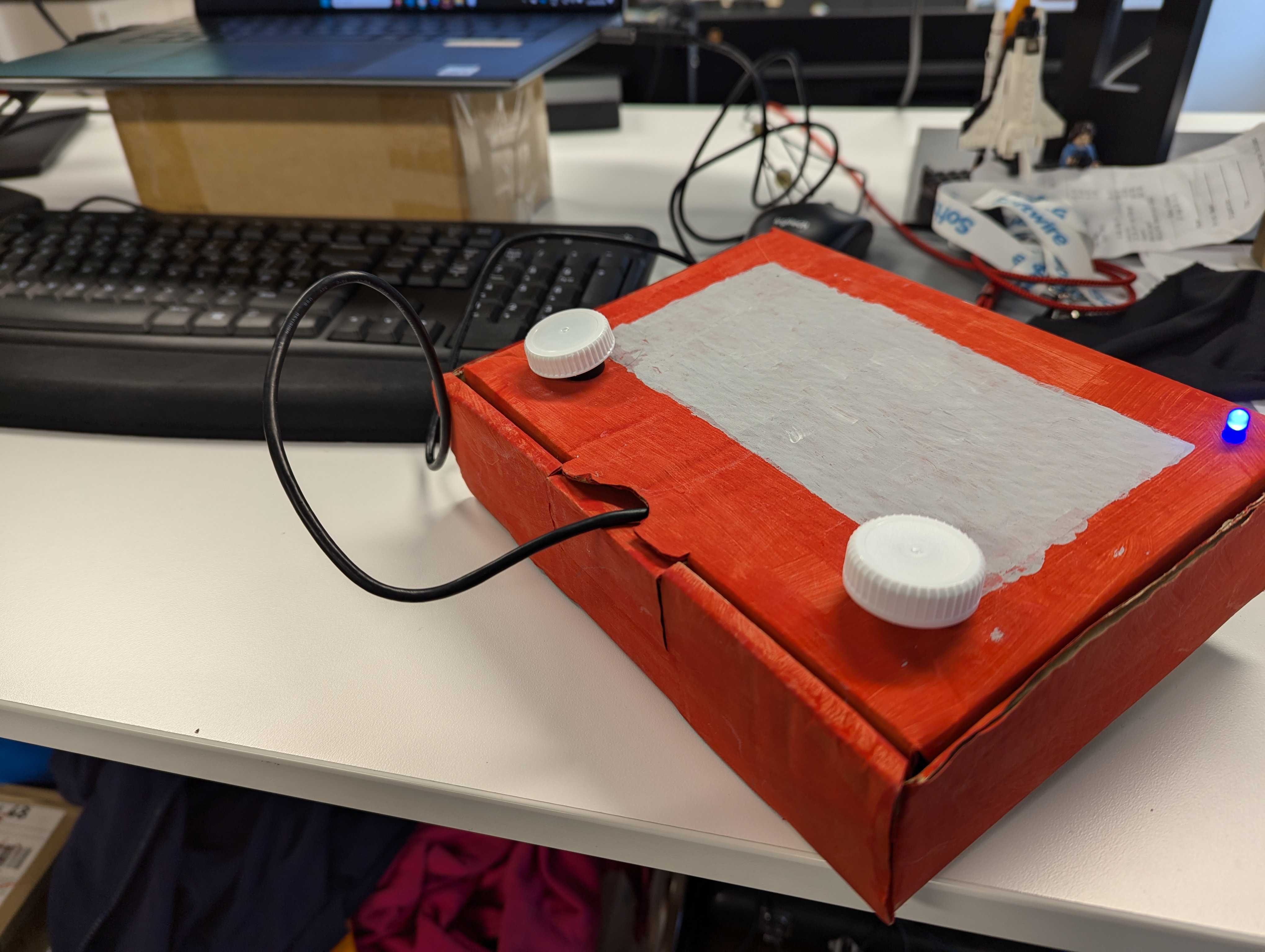 TUTORIAL: homemade etch a sketch mouse with Raspberry Pi Pico