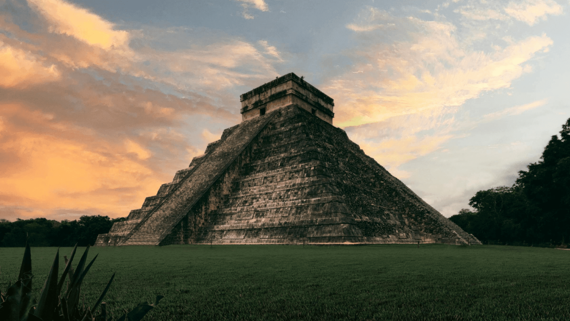 Castillo de Chichén Itzá: Revelando los Secretos Ocultos de la Pirámide de Kukulcán