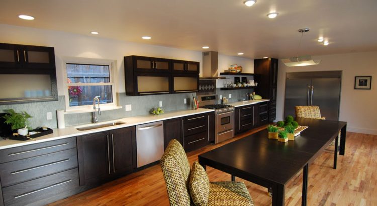 What are the Essential Accessories for a Modular Kitchen?