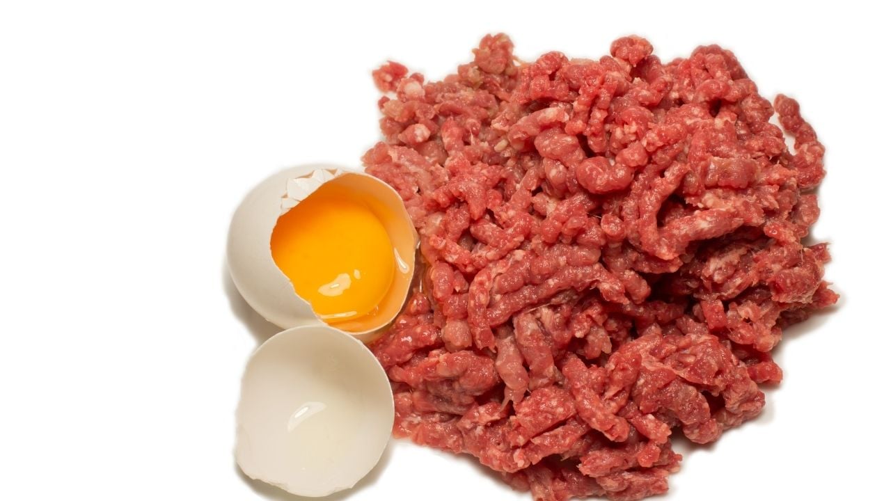 Çiğ Yumurta ve Çiğ kıyma