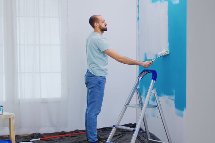 How to Balance Work and Study for Certificate III in Painting and Decorating