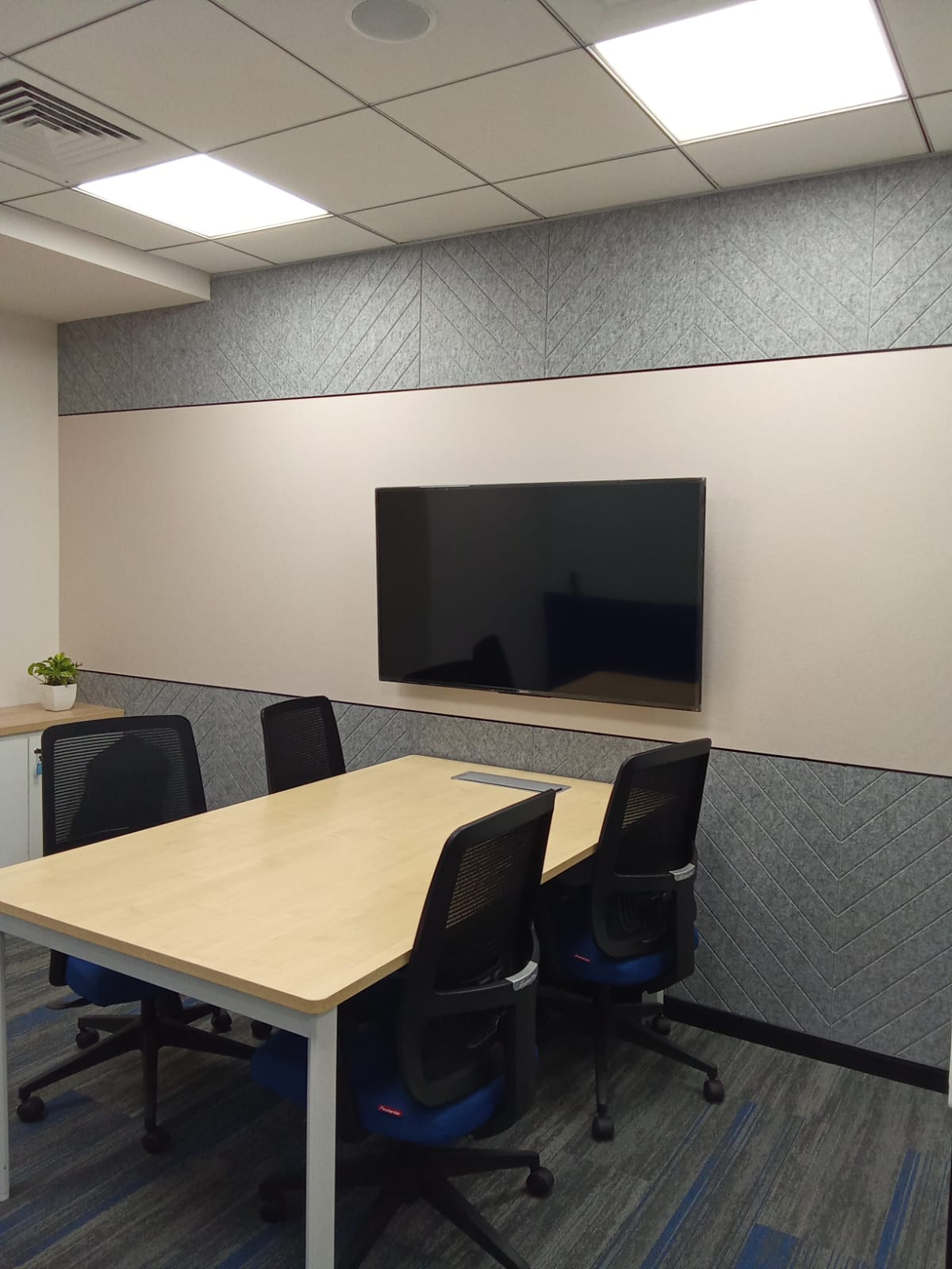 Understanding the Differences Between Various Acoustic Materials Types