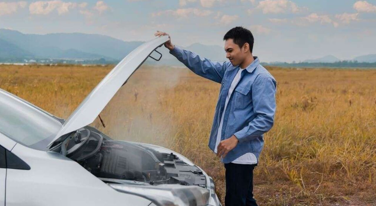 Why Does Your Engine Smell Like Burnt Rubber? Potential Causes and Fixes