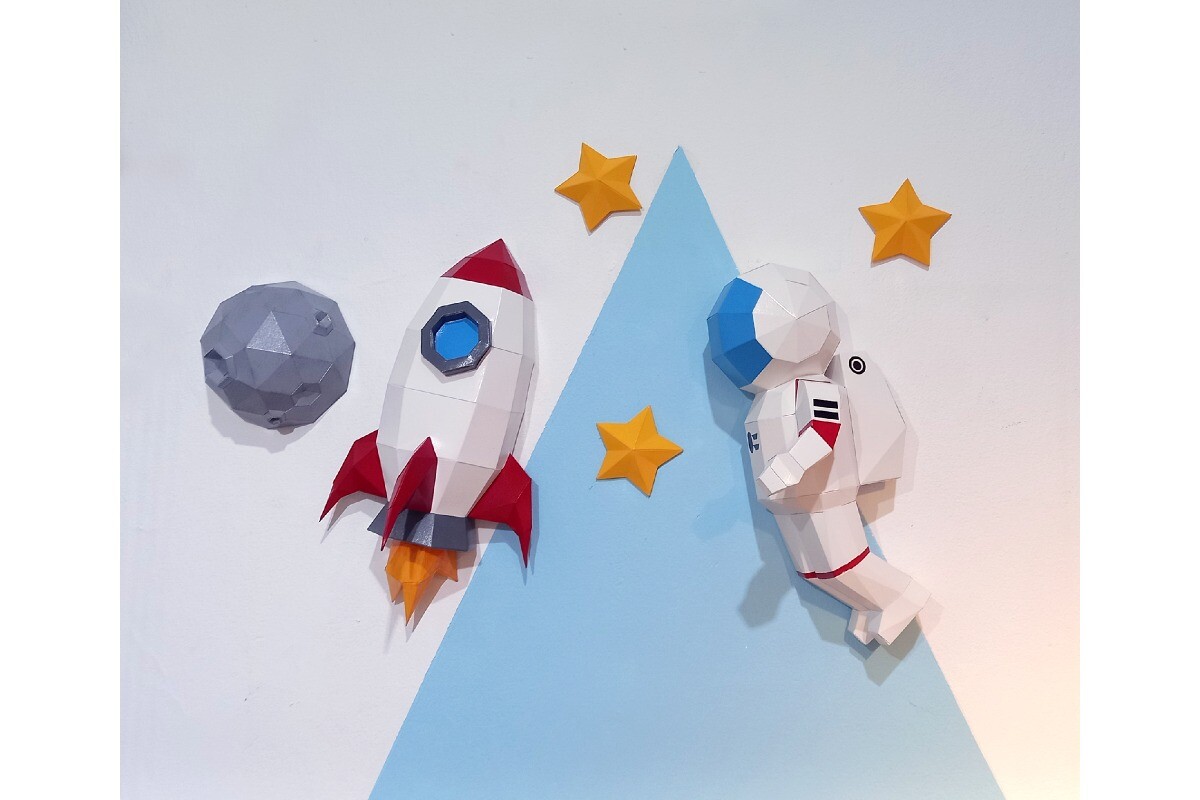 3D Papercraft Astronaut and Rocket Free by moonfox | Nov, 2024