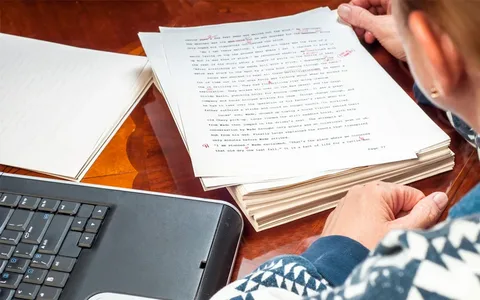 What Are the Key Qualities to Look for in a Book Editor