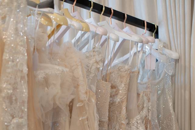 B X Tailor: Expert in Wedding Dress and Bridesmaids Tailoring & Alterations