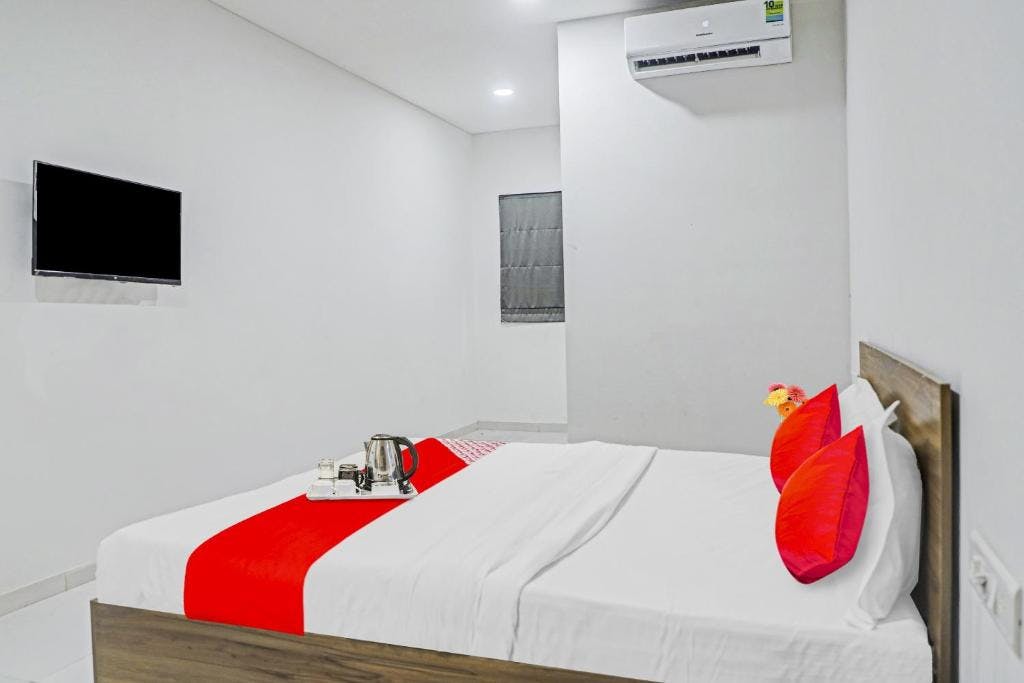 Hotels in Vesu, Surat