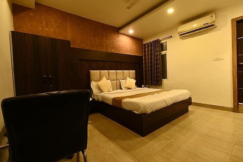 Hotels in Lucknow