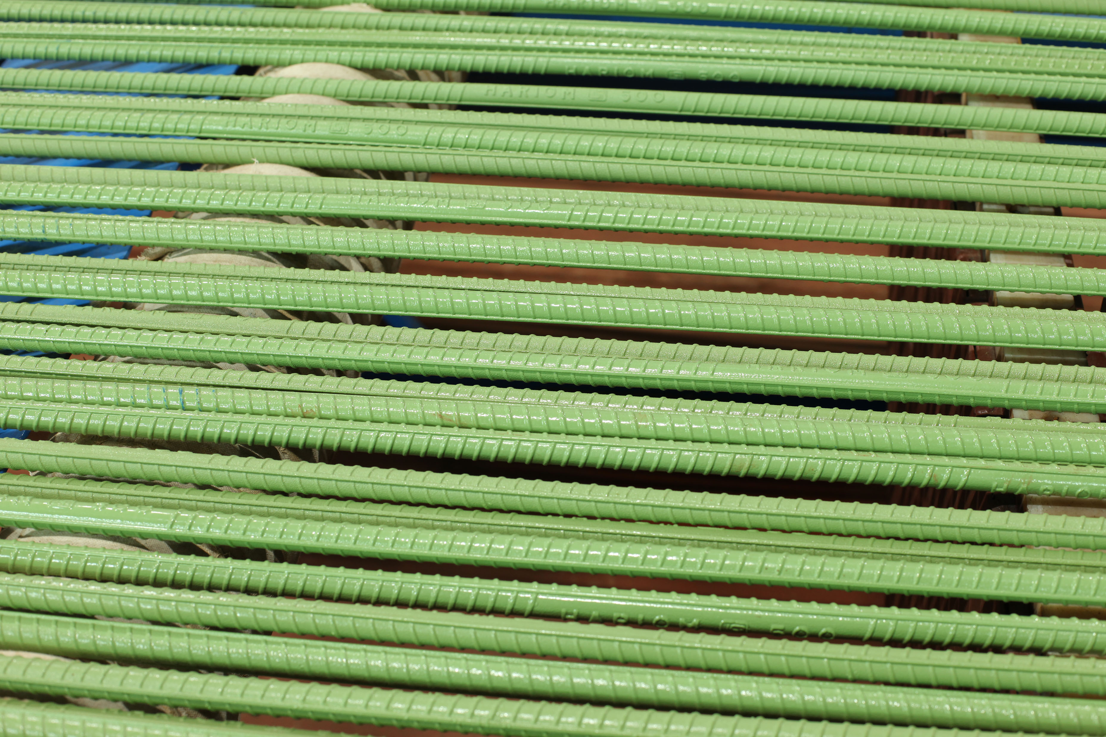 "Comparing Epoxy Coated Reinforcement Bars with Traditional Steel Bars: A Swedish Perspective"