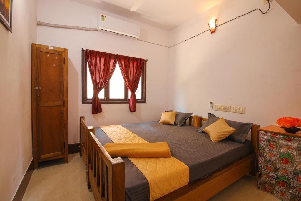      Hotels in MG Road, Pondicherry