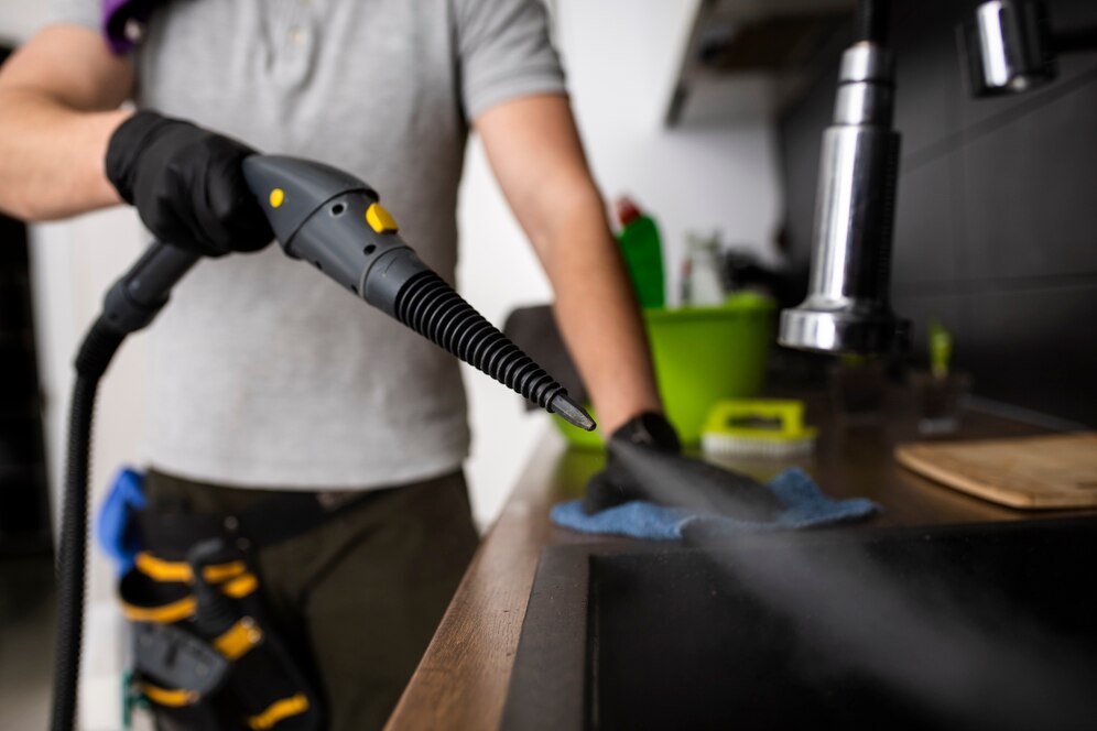 The Difference Between Deep Cleaning and Construction Cleaning
