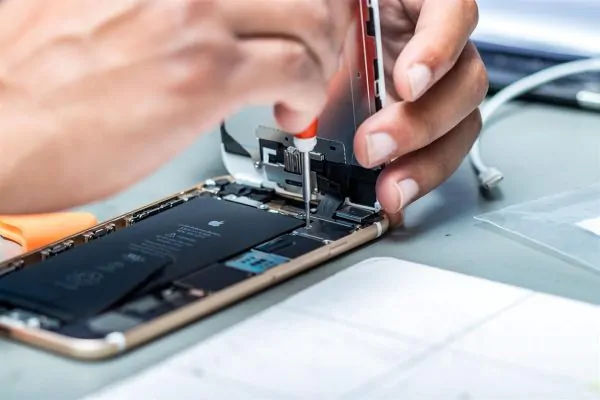 5 Reasons to Choose Professional Apple iPhone Repair in Dubai?