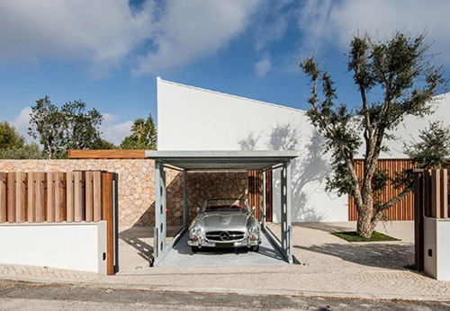 What Factors Should You Consider Before Installing a Car Parking System?