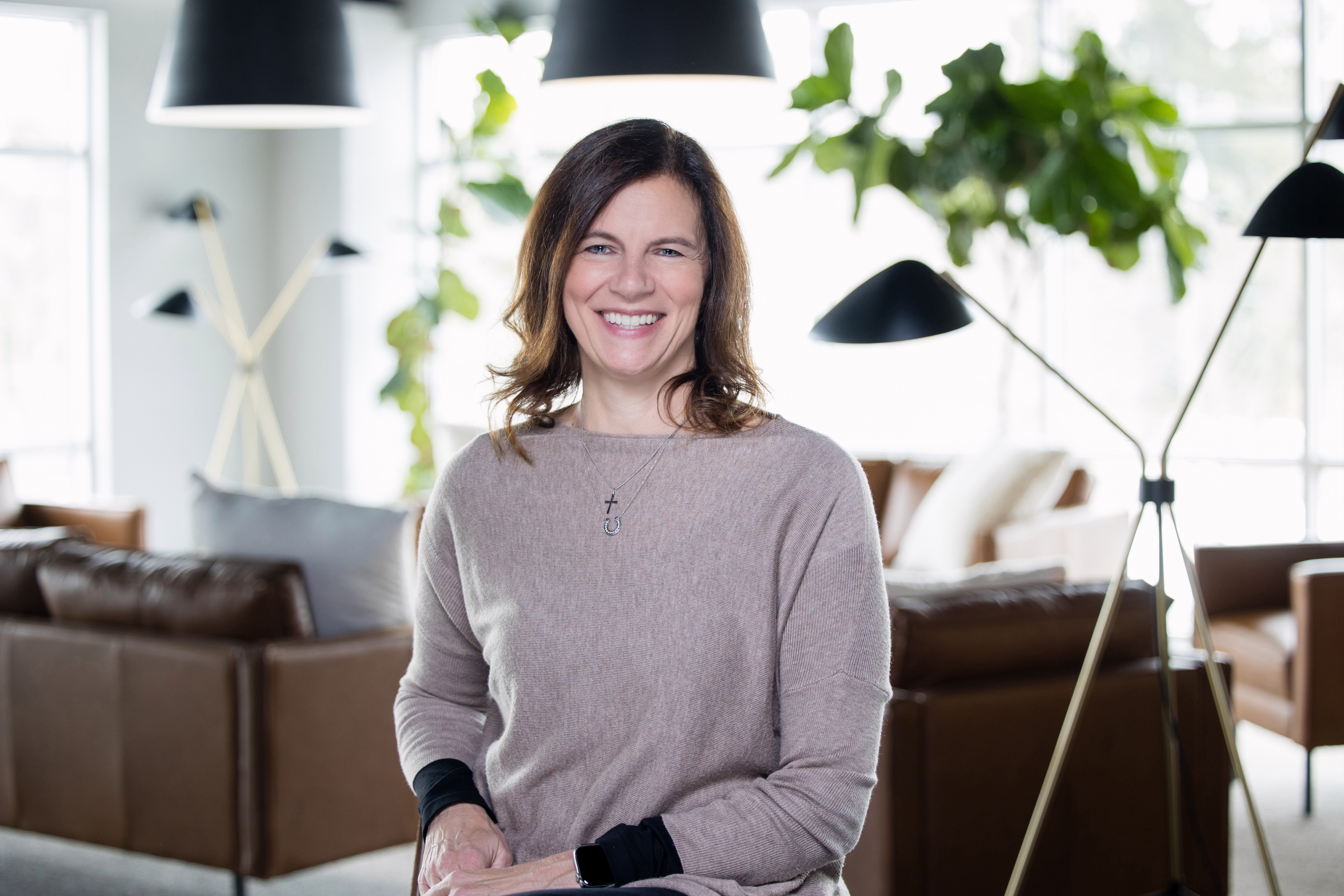 The Importance of Updating Corporate Headshots for LinkedIn and Resumes