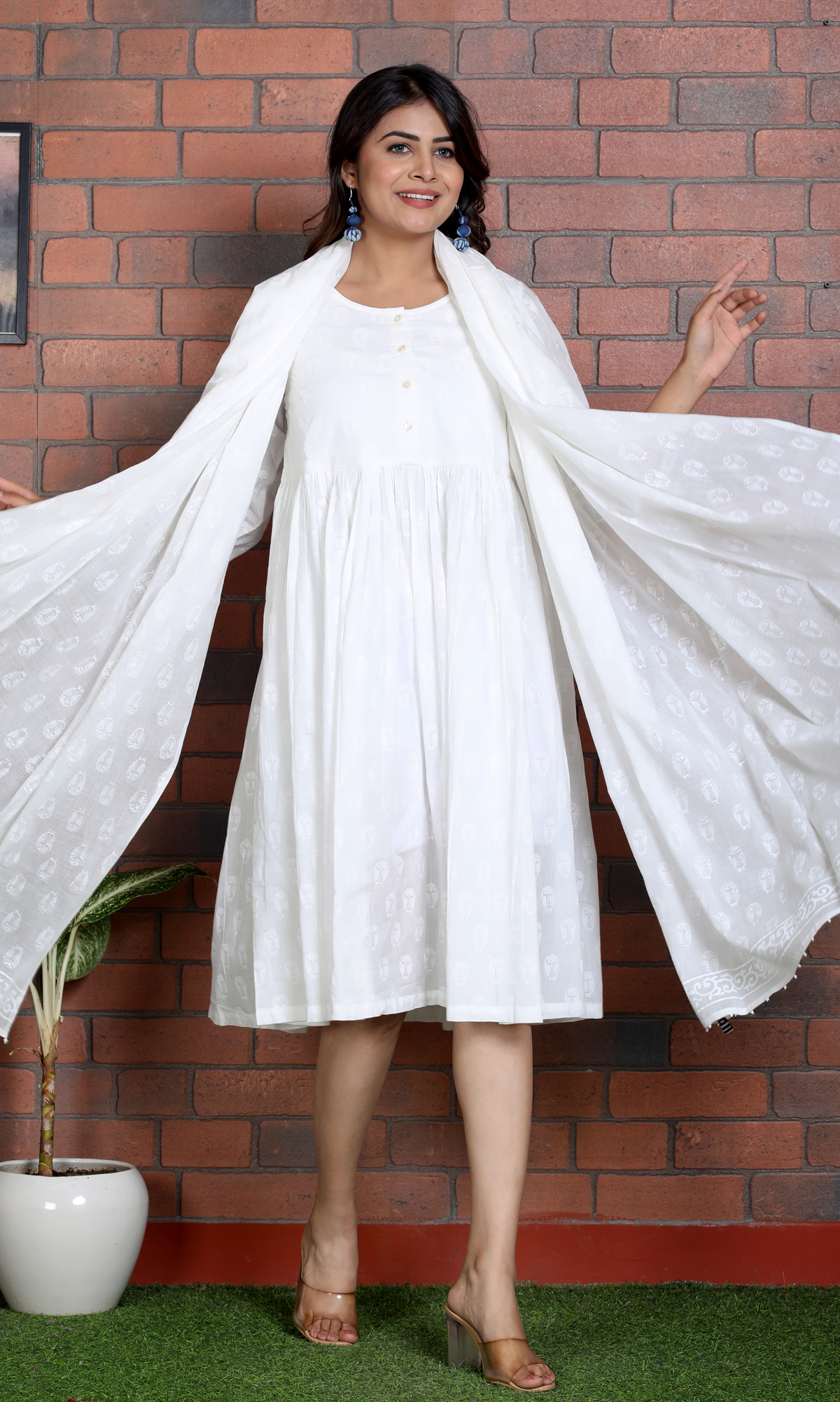 Buy Premium Stoles for Women - Perfect Accessories for Every Occasion