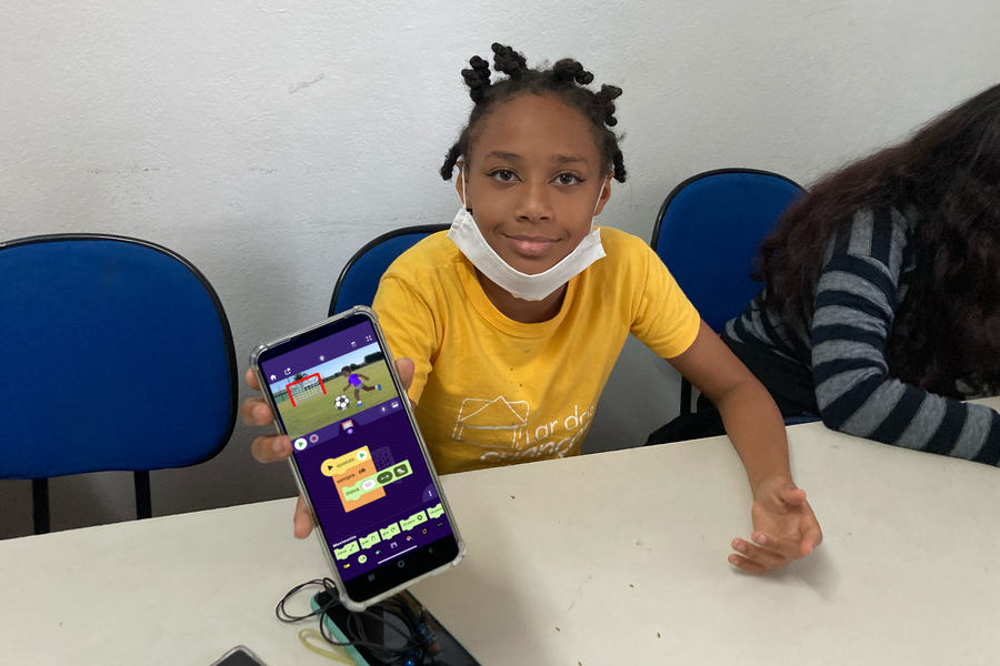 Mobilizing creative learning with OctoStudio