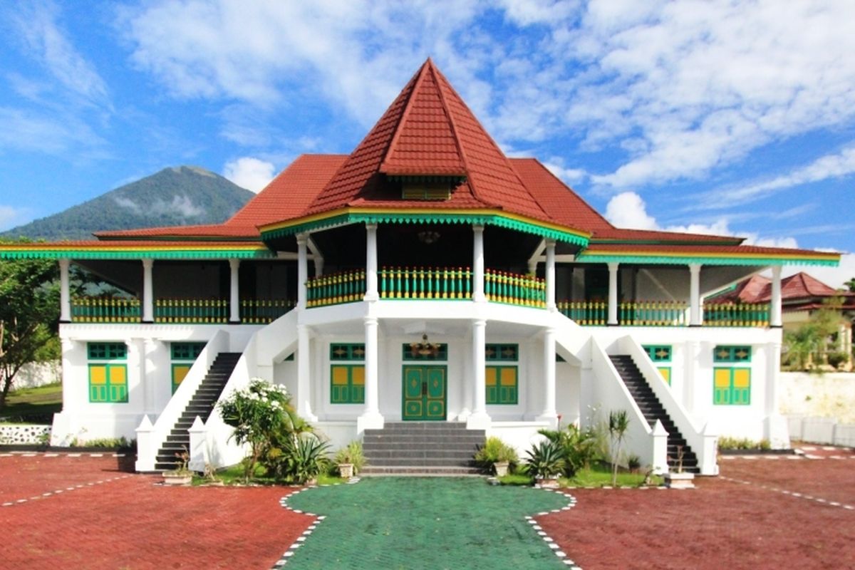 Sejarah Kerajaan Tidore: Kejayaan dan Peranannya di Maluku
