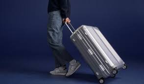 United Airlines Baggage Fees and Ways to Save Money