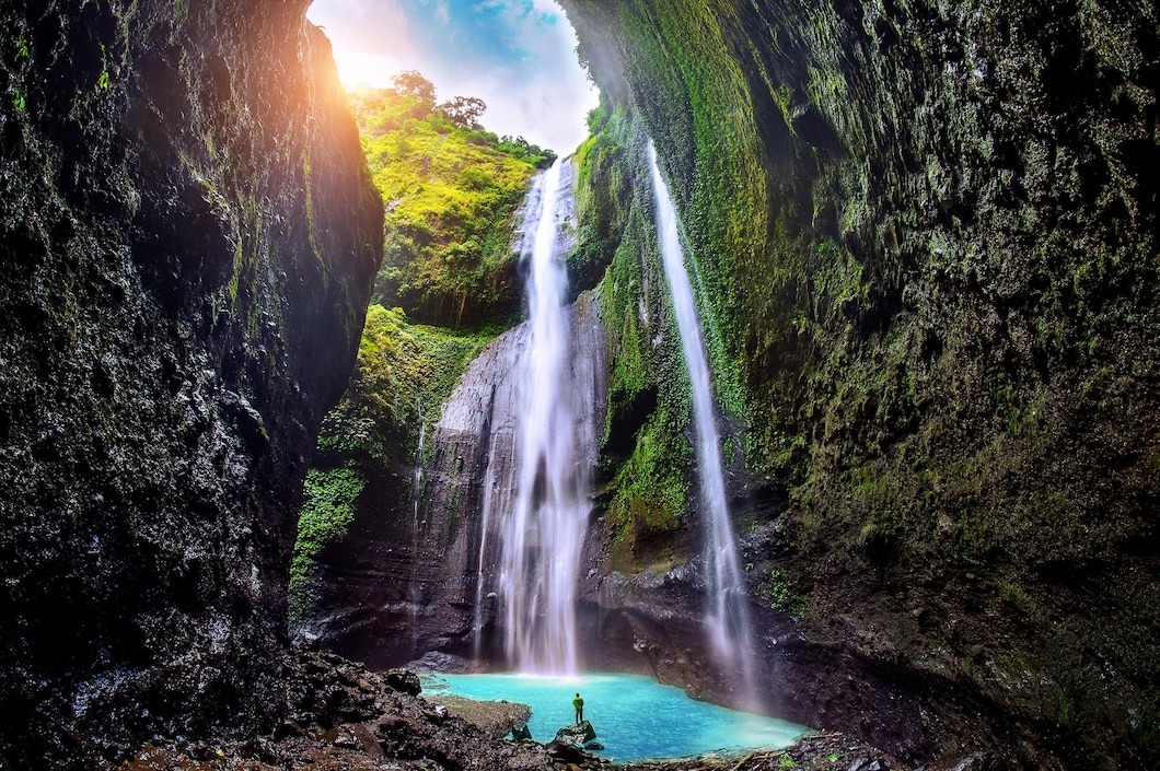 Meghalaya Tour: Explore the Abode of Clouds
